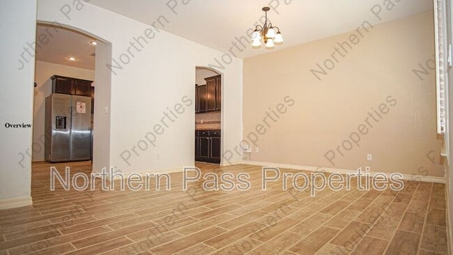 Building Photo - 14613 Sunny Land Ave