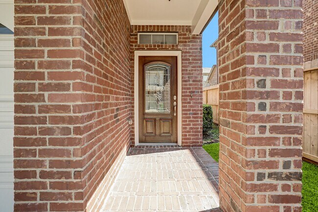 Foto del edificio - 8908 Minola Oaks Dr