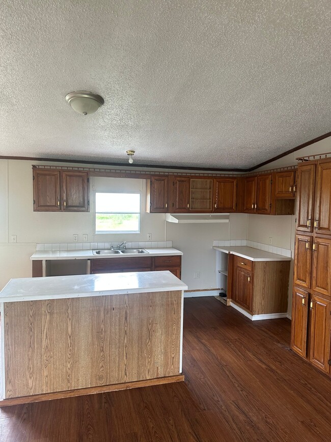 Building Photo - 214 Troy View Dr