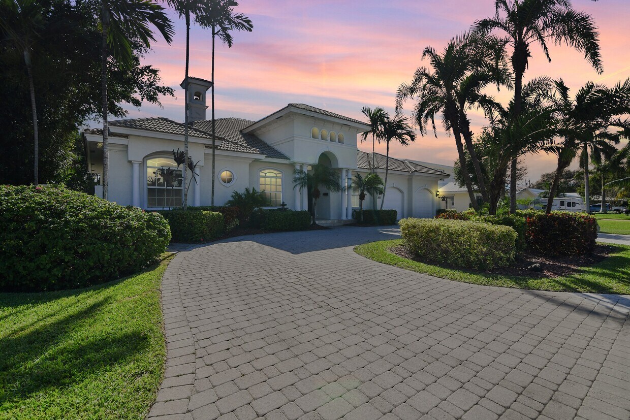 2810 NE 39th Ct, Lighthouse Point, FL 33064 House Rental in