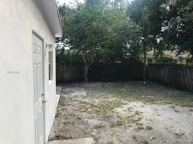 Foto del edificio - 1340 NW 101st St
