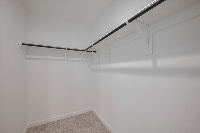 Foto del edificio - 3113 Crown Gate Dr