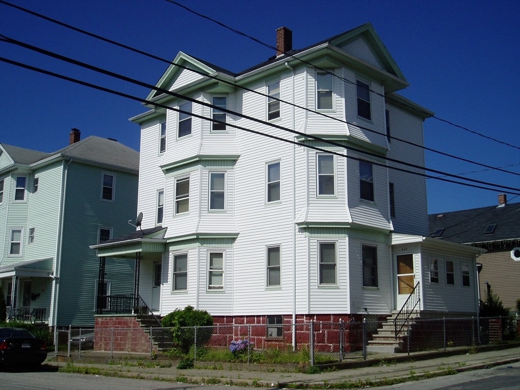 Primary Photo - 303 Cambridge St