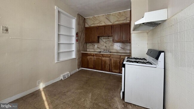 Foto del edificio - 5471 Delancey St