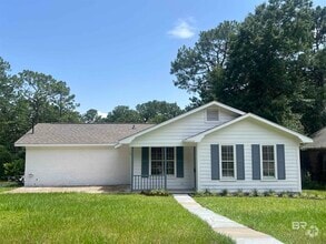 Building Photo - 112 Kingswood Dr