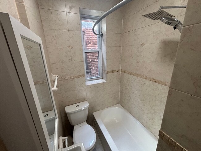 Foto del edificio - 5111 Palisade Ave