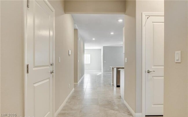 Building Photo - 10293 Sequoia Fls Pl