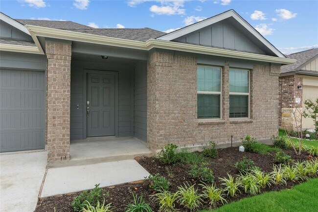 Building Photo - 138 Esparza Dr