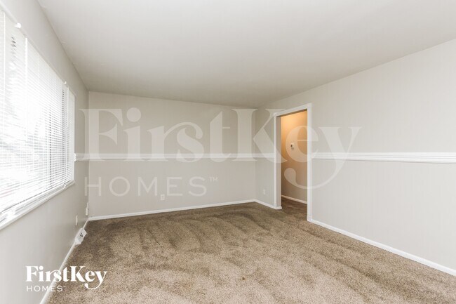 Building Photo - 8634 Lighthorse Dr