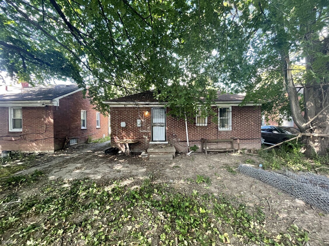 Building Photo - 2 br, 1 bath House - 11666 Stahelin Avenue