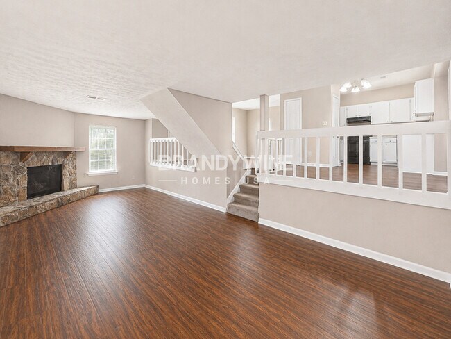 Foto del edificio - 5196 Brough Ln