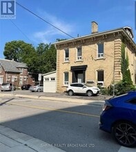 Building Photo - 106 Kent St