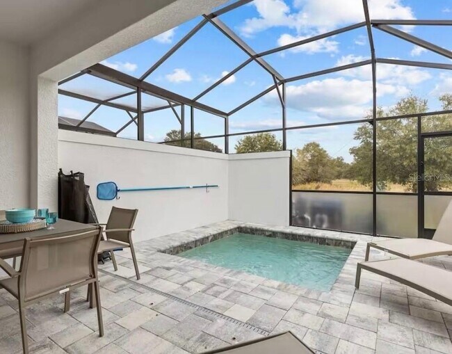 Foto del edificio - 17409 Hidden Forest Dr