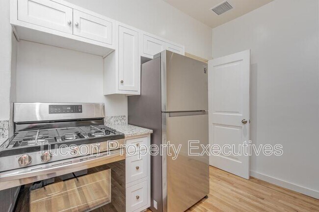 Foto del edificio - 71 W Simpson St