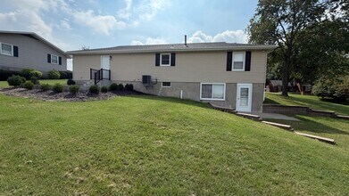 Building Photo - 1003 Rose Ln