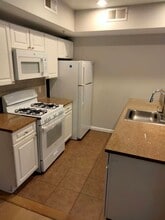 Building Photo - 52 Imlay St