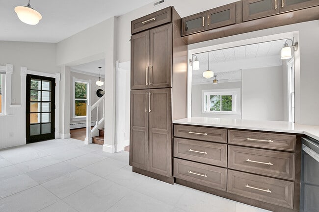 Building Photo - 16 Colorado Blvd