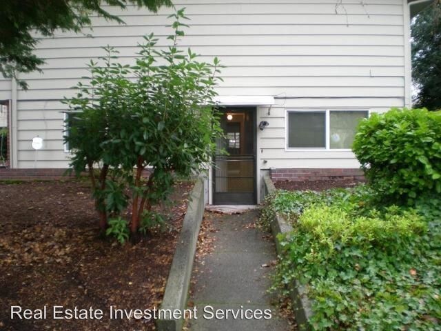 Building Photo - 720 N Mason Ave