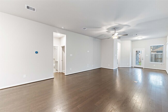 Foto del edificio - 7334 Lake Arrowhead Ln