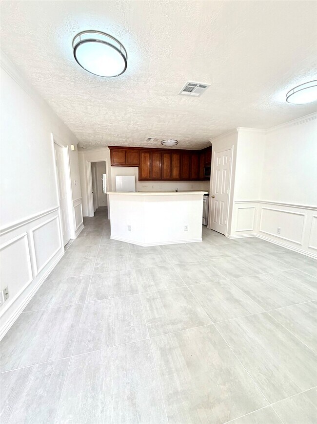 Foto del edificio - 12502 Venus Park Ln