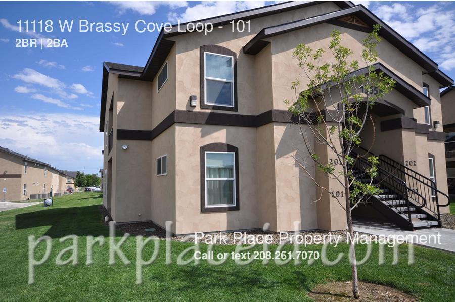 Primary Photo - 11118 W Brassy Cove Loop