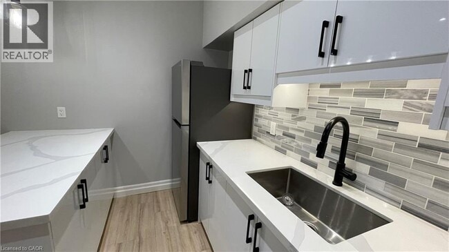 Building Photo - 69 E Main St