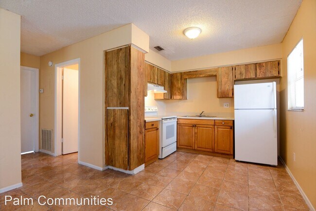 Foto del edificio - 4520 76th Ave N