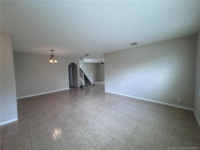 Building Photo - 11239 SW Barton Way