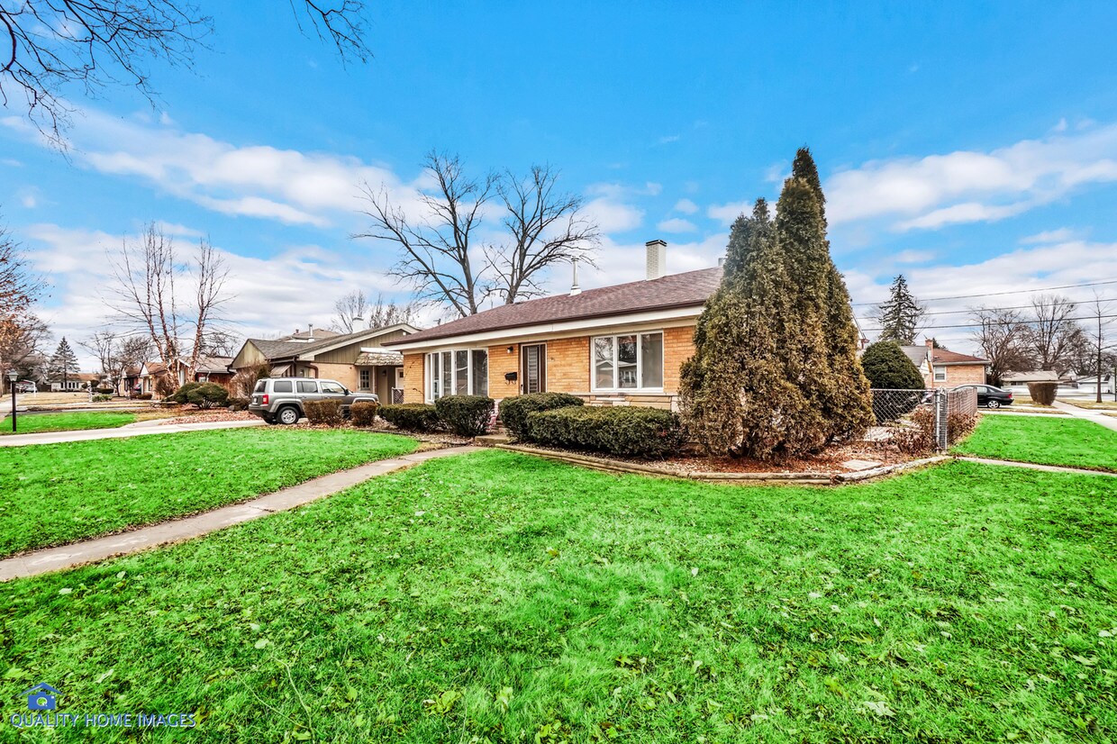 17365 Oconto Ave, Tinley Park, IL 60477 House Rental in Tinley Park