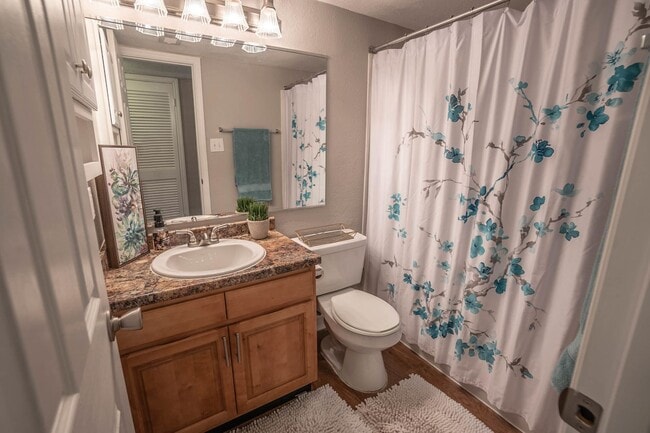 Building Photo - Tally Square Apartments