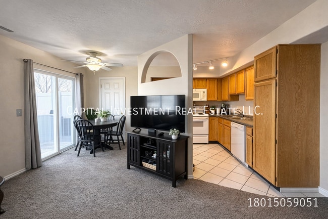 Photo - 6901 Florentine Way Townhome
