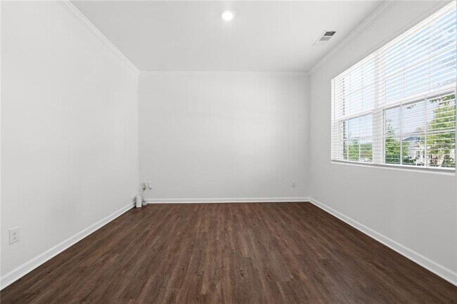 Foto del edificio - 6801 Scarlet Oak Way