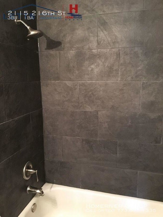 Foto del edificio - 3 bedroom in Sauk Village IL 60411