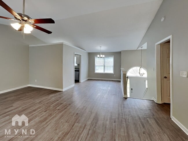Foto del edificio - 425 Willow Ln