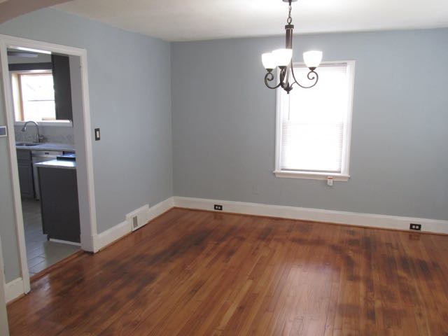 Foto del edificio - 223 Farragut Rd