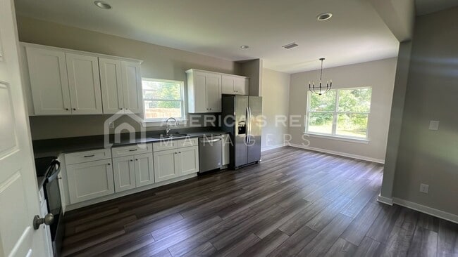 Building Photo - Home for Rent in Bay Minette, AL!! View with 48 Hours Notice!