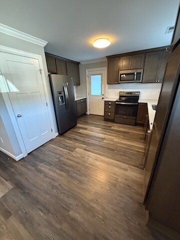 Building Photo - 306 W College St