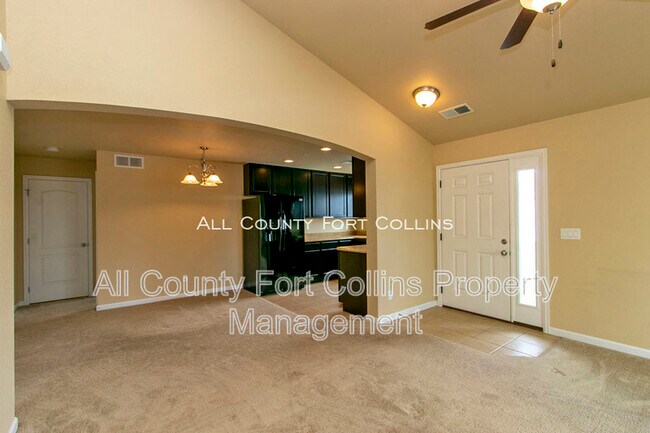 Building Photo - 4835 Hahns Peak Dr