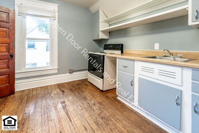 Foto del edificio - 1030 1/2 Lake Ave