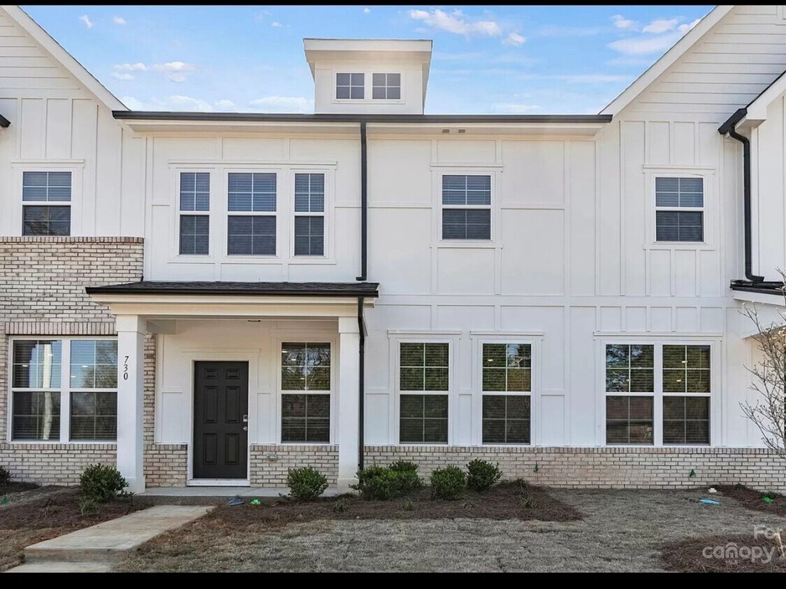 Foto principal - 3 Bedroom Single Family Home in Rock Hill
