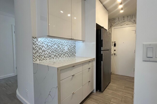 Foto del edificio - 2260 NE 67th St