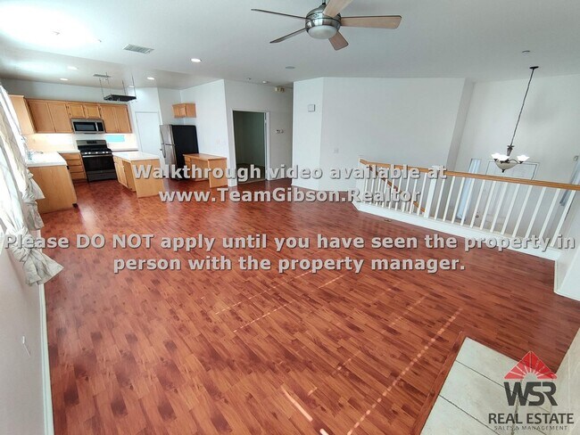 Building Photo - Large 4 Bedroom Home in Gated Community.