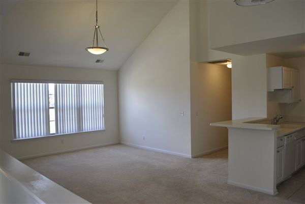 Foto del edificio - 2 br, 2 bath  - 1384 Addington Lane