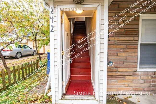 Building Photo - 242 Page St NE