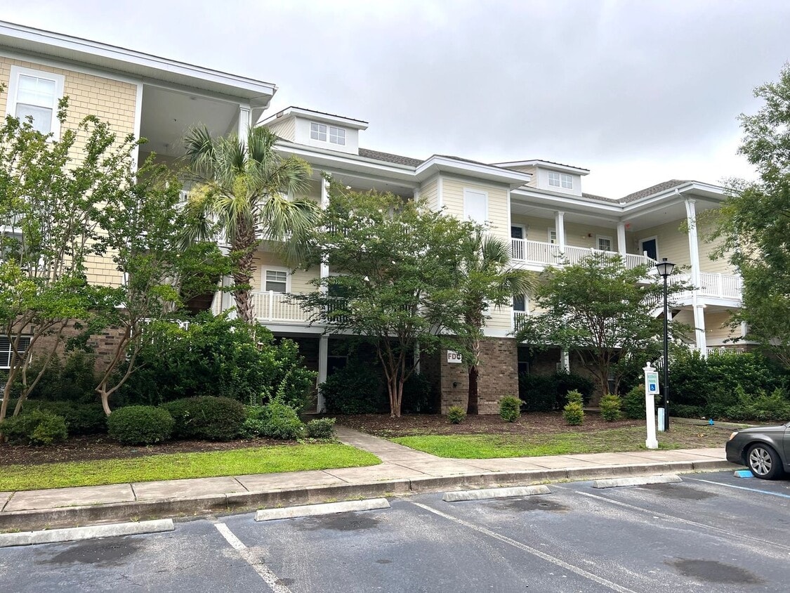 Primary Photo - First floor, Unfurnished 3 Bedroom, 2 Bath...
