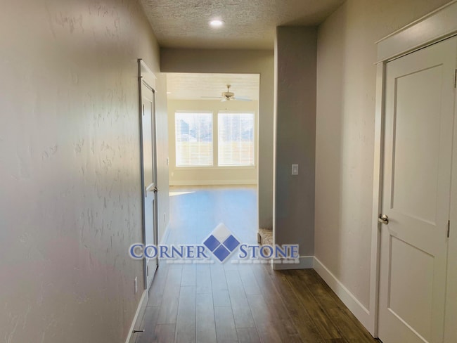 Building Photo - Pet Friendly Home in Boise!!