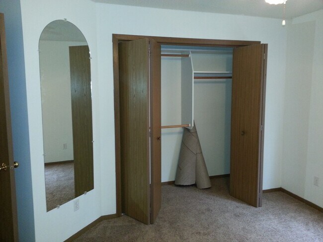 Foto del edificio - AVAILABLE FALL 2025!!  2 Bedroom, 1 Bath C...