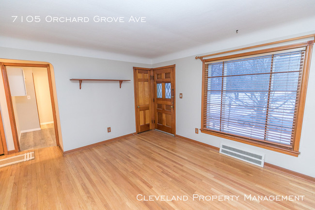 Foto del edificio - 7105 Orchard Grove Ave