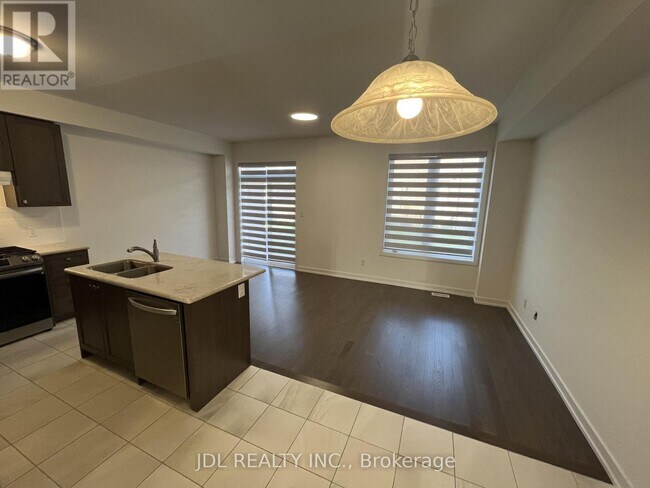 Building Photo - 111 Hilts Dr