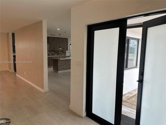 Foto del edificio - 2832 SW 124th Ct